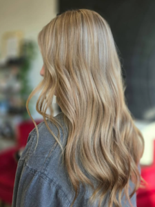 just a summer blonde feelin' pretty 